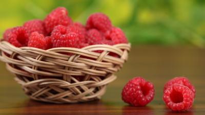 fruits-food-crop-raspberries-berry-2400x1350-wallpaper
