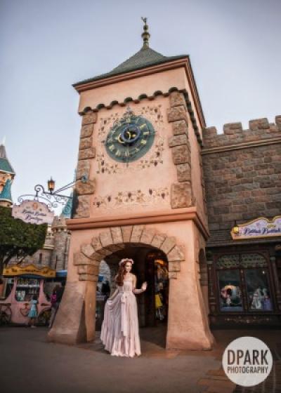 solo-disneyland-photo-shoot-2-300x420