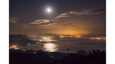 160727134334_moon_reflection_rafael_defavari