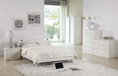 white-bedrooms-qvRIF-771x500