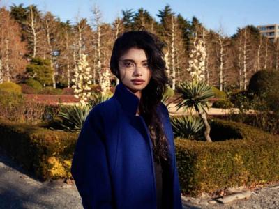 noroc-can-get-by-in-five-different-languages-so-if-she-can-she-tries-to-talk-to-her-subjects-and-listen-to-their-story-752x564.jpg