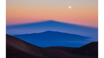 160727134334_parallel_mountains_sean_goebel