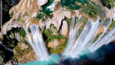 151013143226-dronestagram-waterfall-super-169_460443