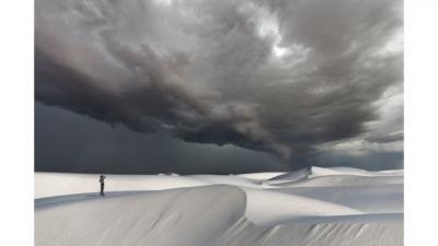 160425120946_6_-_towards_adventure_-_white_sand_dunes_by_marek_kosiba-photocrowd.com