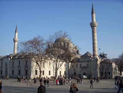 bayezid-mosque-in-istanbul-turkey