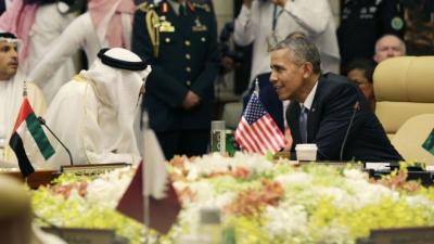 _93125574_saudiarabia_160421_riyadh_presidentbarackobamaseatedrightspeakswithabudhabiscrownprincesheikhmohamedbinzayed