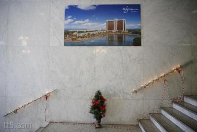 globe-b-photos-3