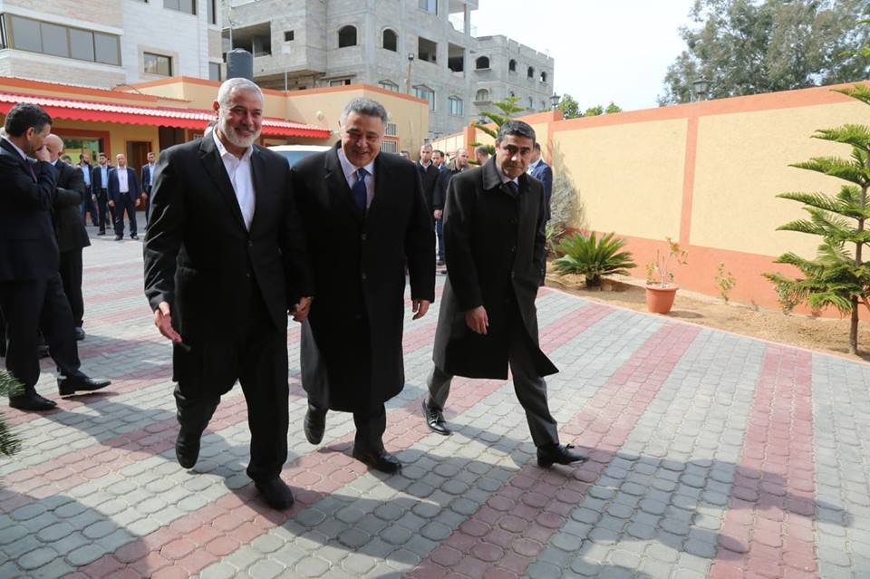 بالصور: الوفد الأمني المصري يلتقي قيادة "حماس" فور وصوله غزّة