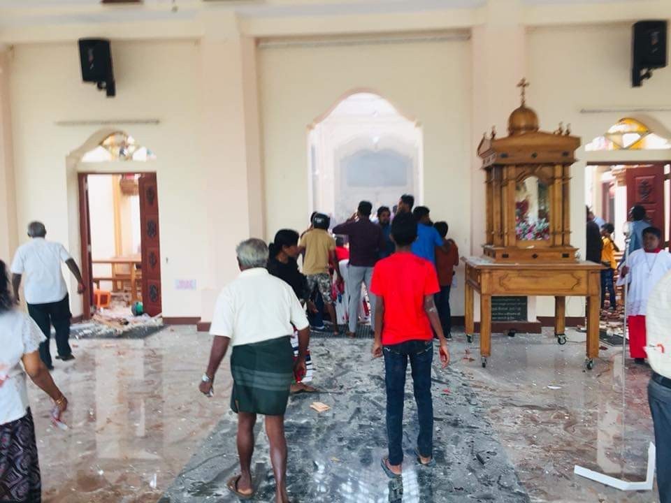 بالصور: مقتل "162" شخصًا جراء سلسلة تفجيرات في سريلانكا