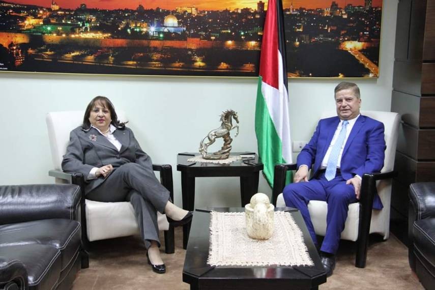 الحكومة الفلسطينية الجديدة تُباشر تسلم مهامها عقب أداء اليمين القانونية