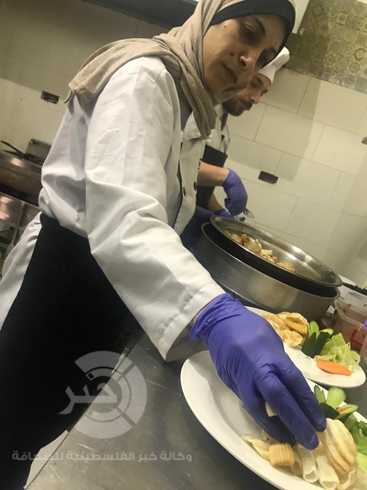 شاهد بالصور: "سنونو" أول مطعم عائلي في قطاع غزّة