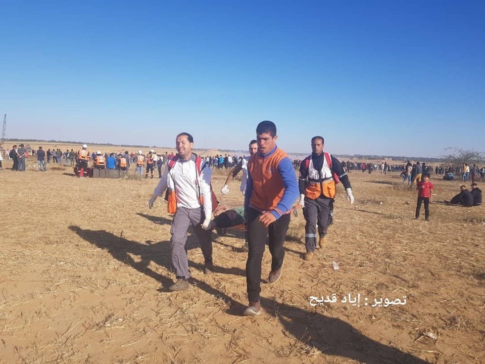 محدث بالصور: شهيد وإصابات جراء قمع الاحتلال للمتظاهرين السلميين شرق قطاع غزة