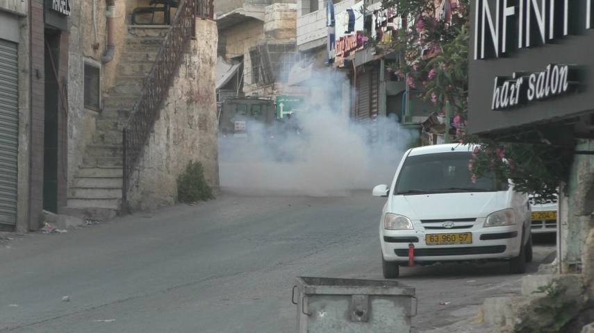 إصابات خلال حملة اعتقالات يشنّها الاحتلال بالضفة الغربية