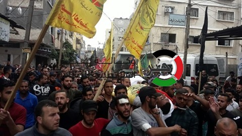 جماهير فلسطينية تشيّع شهداء العدوان الإسرائيلي على غزة