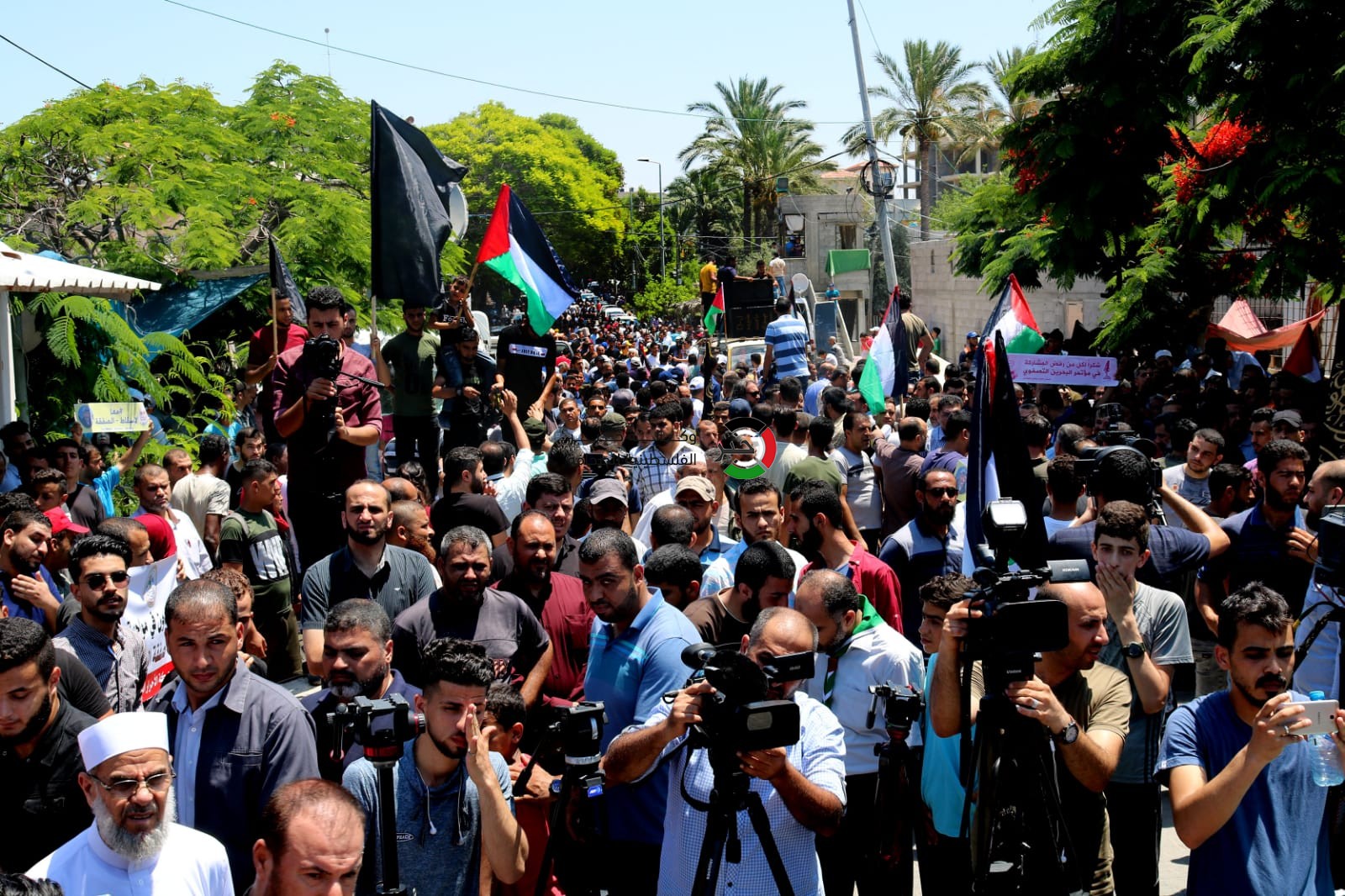 شاهد بالفيديو والصور: مسيرات شعبية في غزّة رفضاً لورشة البحرين وصفقة القرن