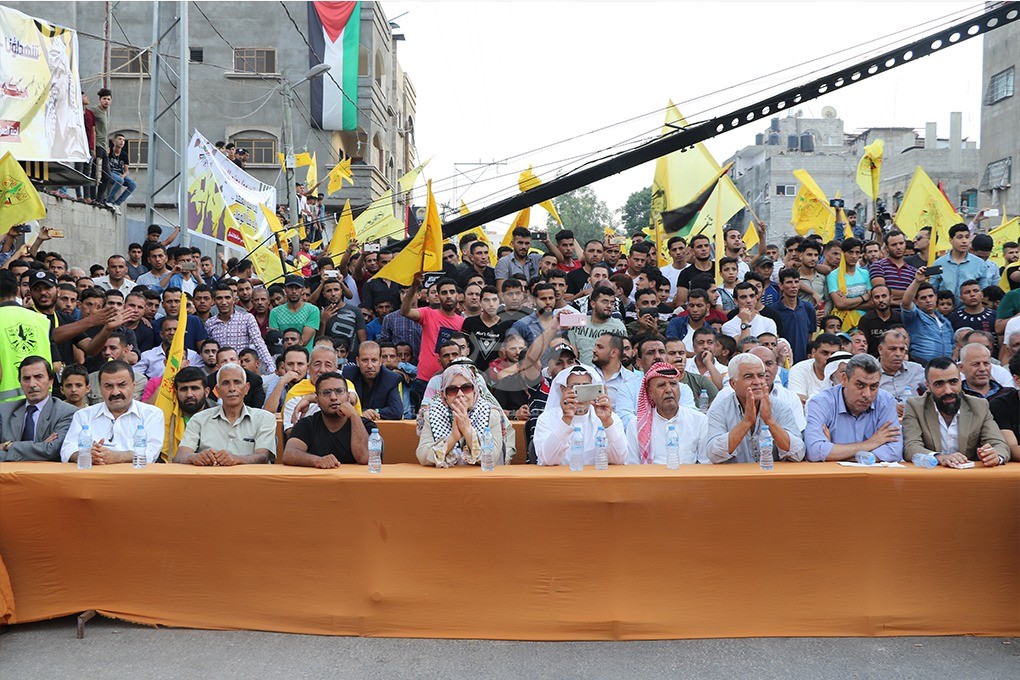 شاهد بالفيديو والصور: الآلاف يُحيون ذكرى عودة الرئيس الراحل ياسر عرفات إلى غزّة