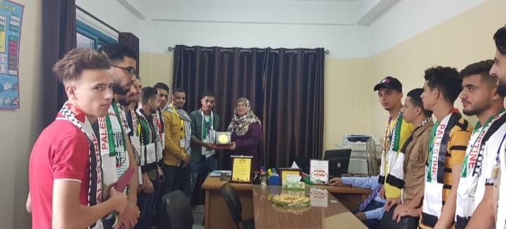 بالصور: شبيبة "فتح" تستقبل طلبة وأساتذة جامعة غزّة