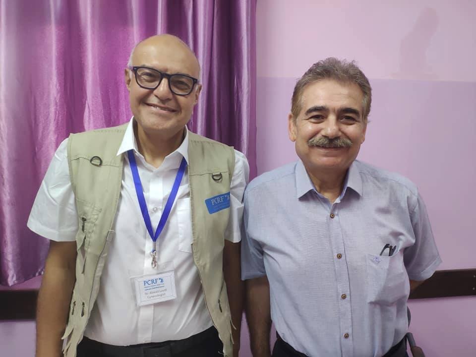 د. أحمد لطفي يبدأ باستقبال حالات مرضية معقدة في مستشفى الخدمة العامة بغزّة