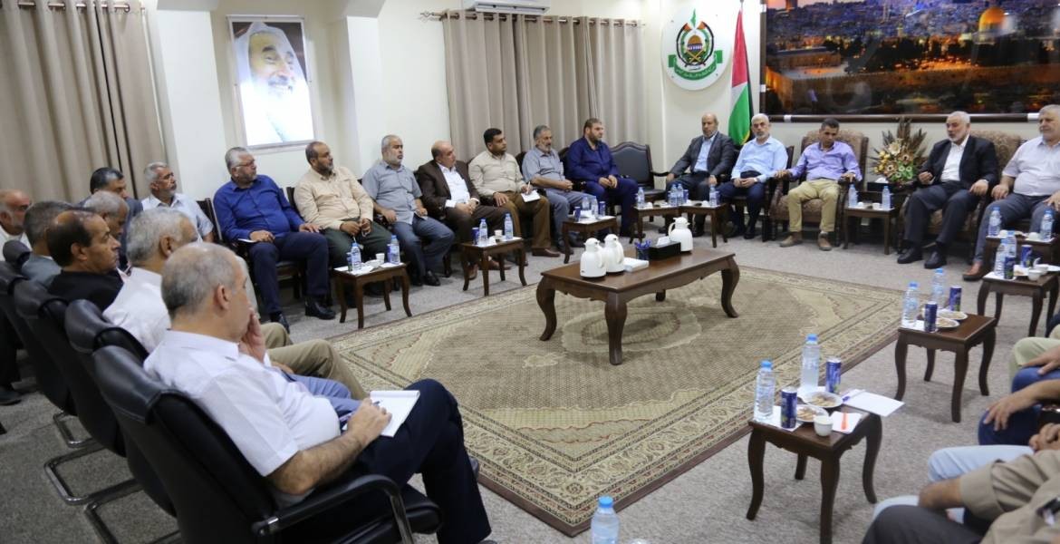 بالصور: تفاصيل لقاء قيادة "حماس" والفصائل مع الوفد المصري في قطاع غزّة