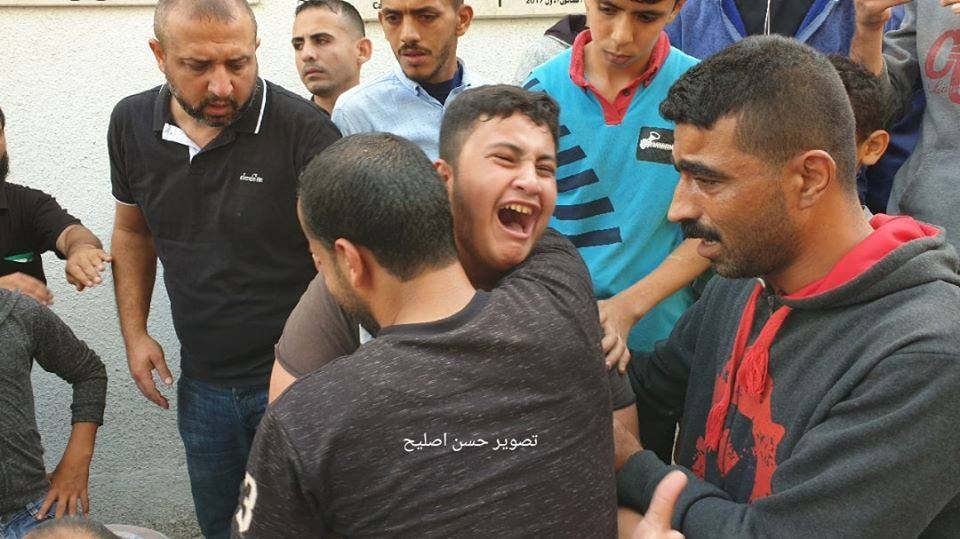 استشهاد مواطن وابنيه بقصفٍ إسرائيلي شرق حي التفاح
