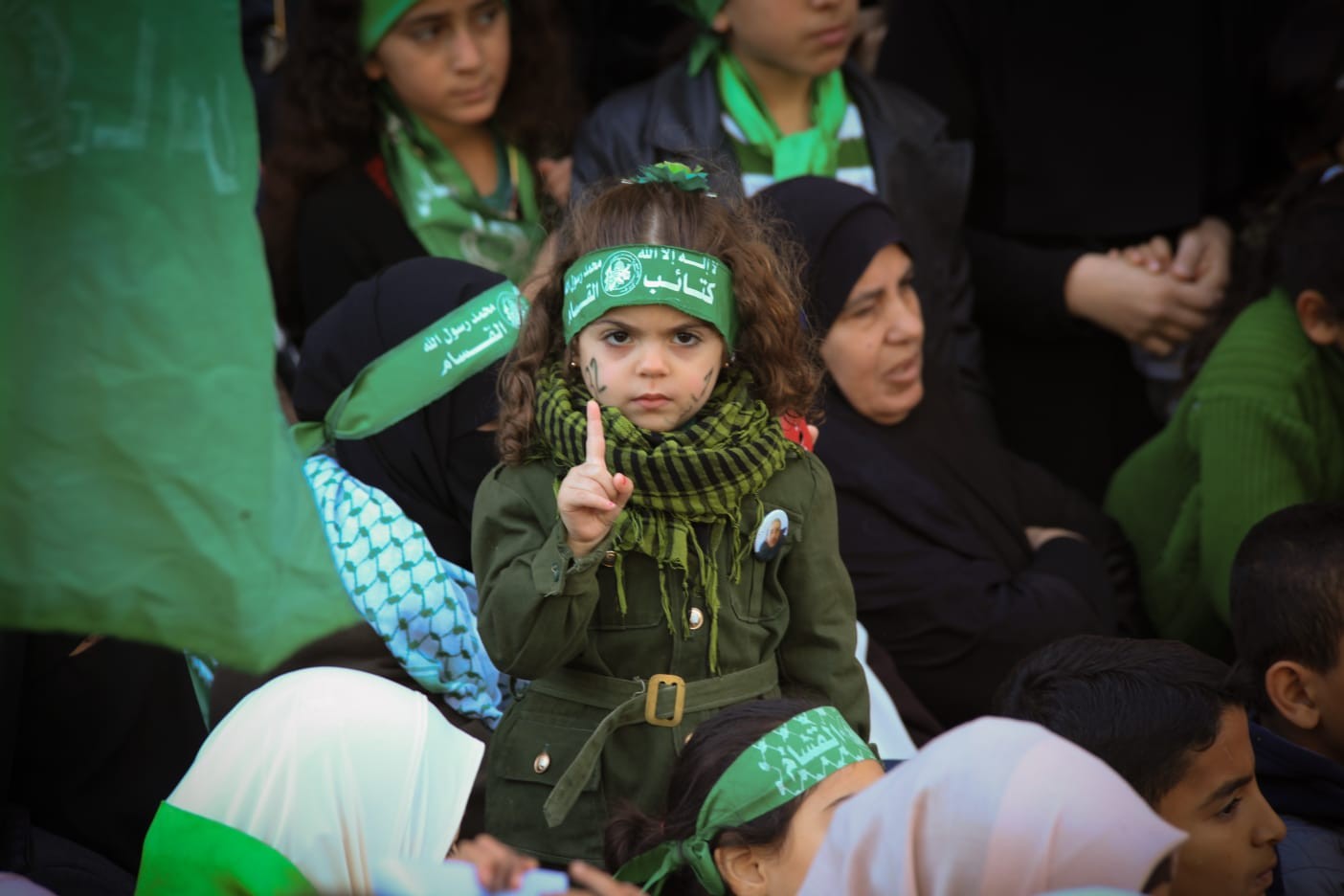 شاهد: حماس تُحيي ذكرى انطلاقتها الـ32 في غزة