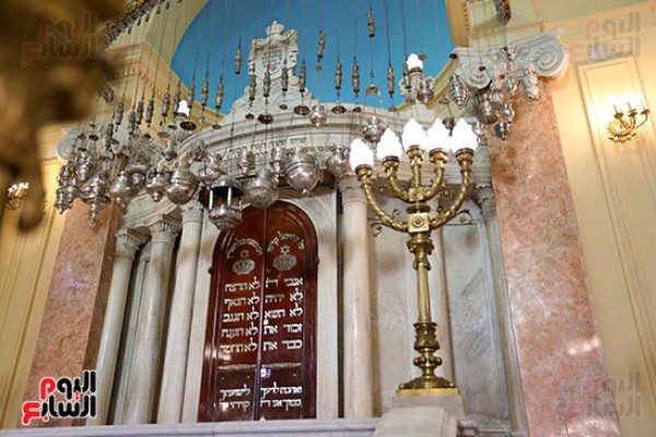 شاهد: إعادة ترميم معبد يهودي بالإسكندرية