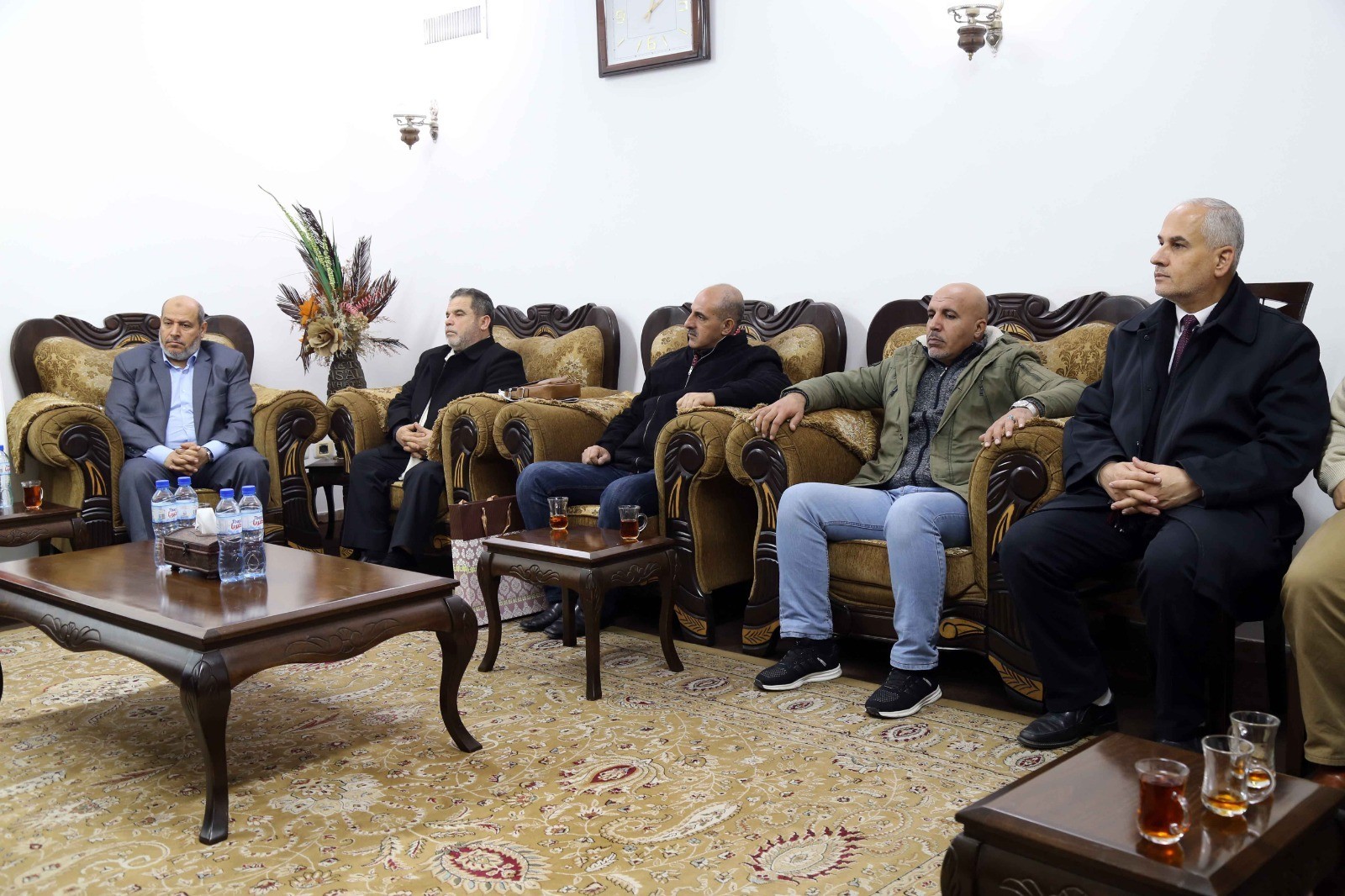 وفد من حركة حماس يلتقي بوفد من الجبهة الشعبية في غزة