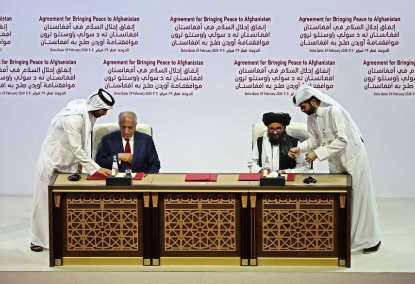 واشنطن وطالبان توقعان اتفاق سلام في الدوحة