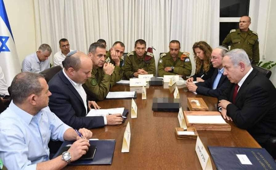 شاهد: نتنياهو يعقد جلسة مشاورات أمنية بعد إطلاق صواريخ من غزة
