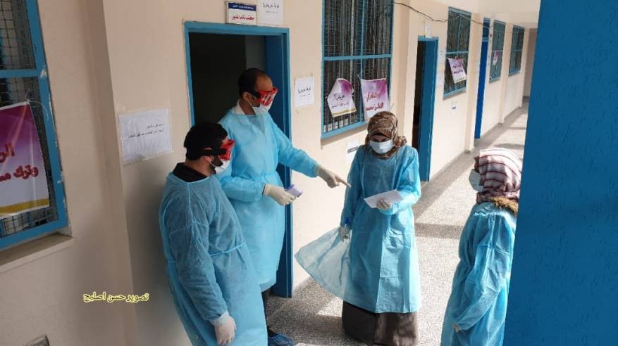 "الأونروا" تفتتح عددًا من المدارس لعلاج مرضى الجهاز التنفسي بغزة