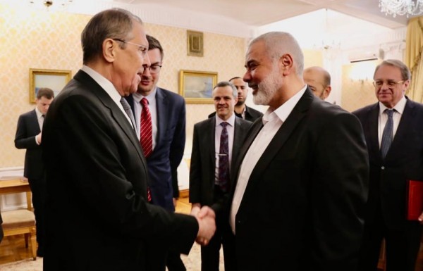 بالصور: حماس تكشف تفاصيل لقاء هنية مع لافروف في موسكو