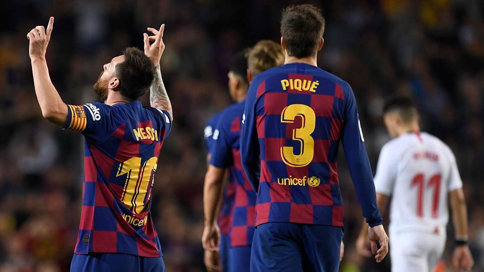 lionel-messi-barcelona-sevilla-goal-celebration-10062019_12pcmr63uf6jr1jkxqn6x089ds.jpg