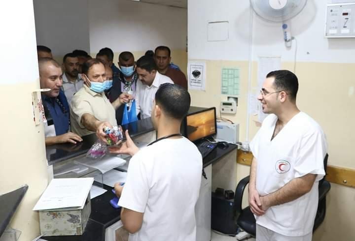 المكاتب الحركية الطبية بساحة غزة تعايد طواقم مستشفى الإندونيسي
