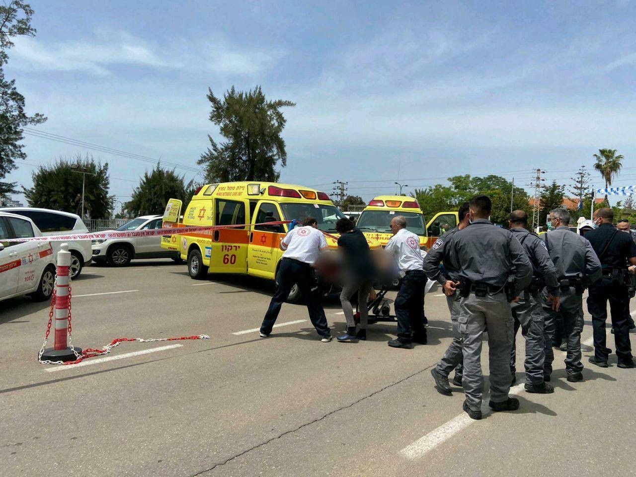 إصابة حارس أمن إسرائيلي طعنًا بالسكين في تل أبيب
