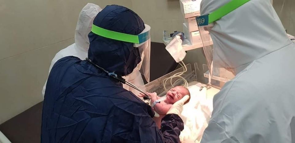 ولادة أول طفل لمصابة بفيروس كورونا في فلسطين A7uTw