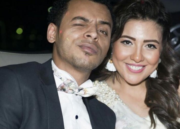 شاهدوا: رسالة رومانسية من  الفنانة المصرية "مي كساب" لزوجه النجم "أوكا"