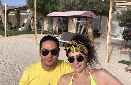 بالصور: الفنانة المصرية "غادة عبدالرازق" وزوجها هيثم زنيتا في شهر العسل