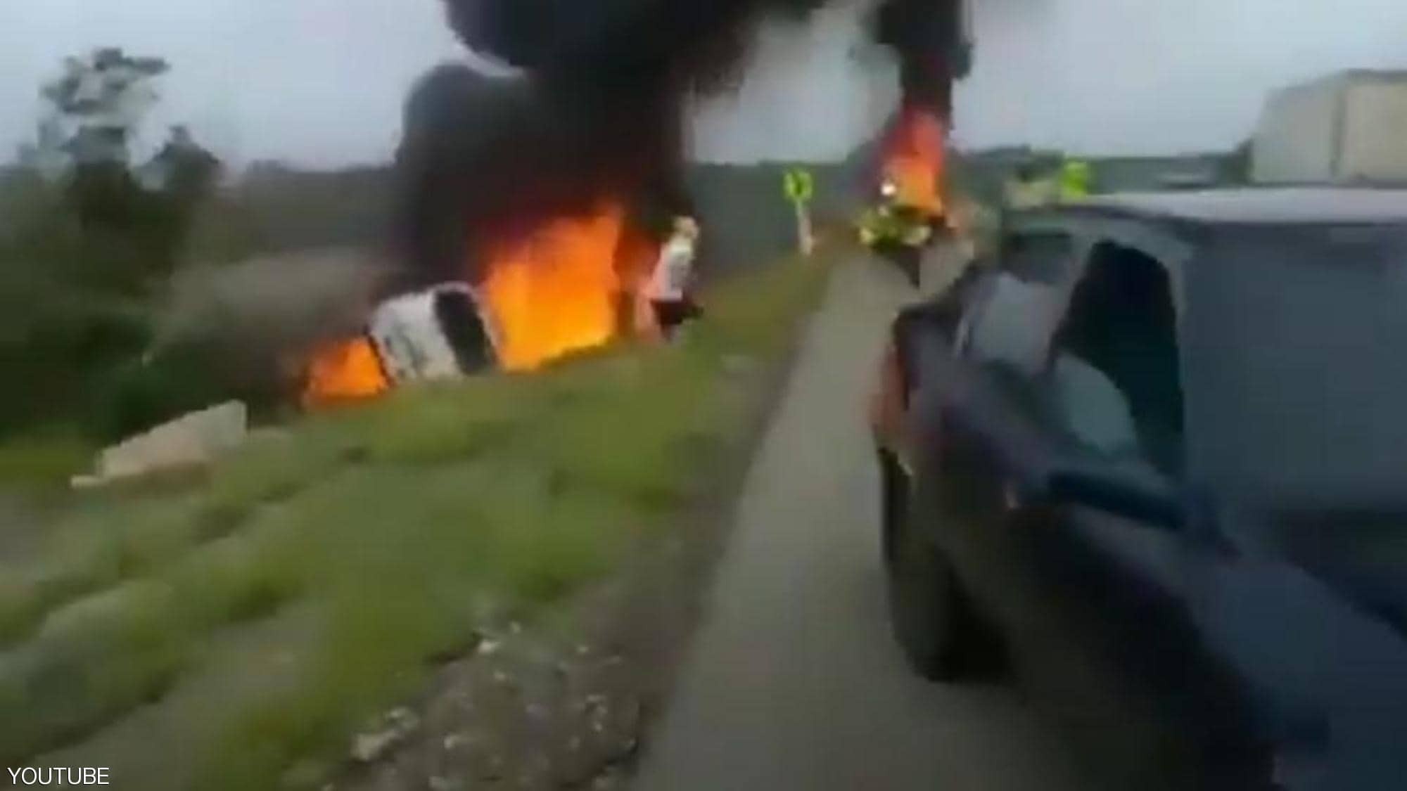 بالفيديو: حاولوا سرقة "الوقود".. فانفجرت الشاحنة وقتل 41 شخصا