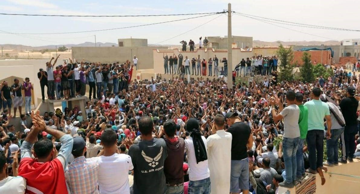 بالصور: إضراب في مواقع لإنتاج النفط في تونس