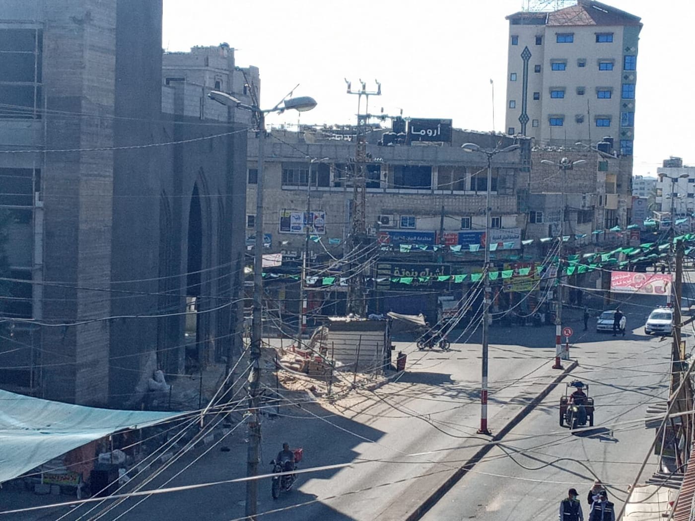بالصور: حظر التجول الكامل يدخل حيز التنفيذ في قطاع غزة