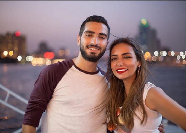 بالفيديو: كيف بدأت قصة حب النجم "محمد الشرنوبي" وزوجته؟