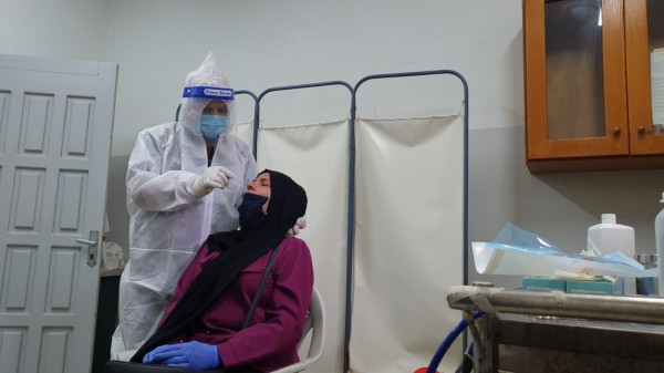 صحة غزة تبدأ بسحب عينات فحص "كورونا" للمسافرين عبر معبر رفح