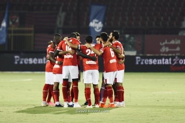 بالصور : الاهلي يتخطى الترسانة في مباراة وداع مدربه