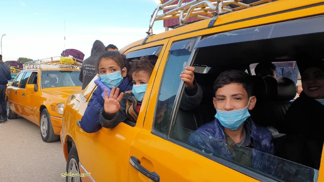 بدء مغادرة حافلات المسافرين باتجاه الجانب المصري