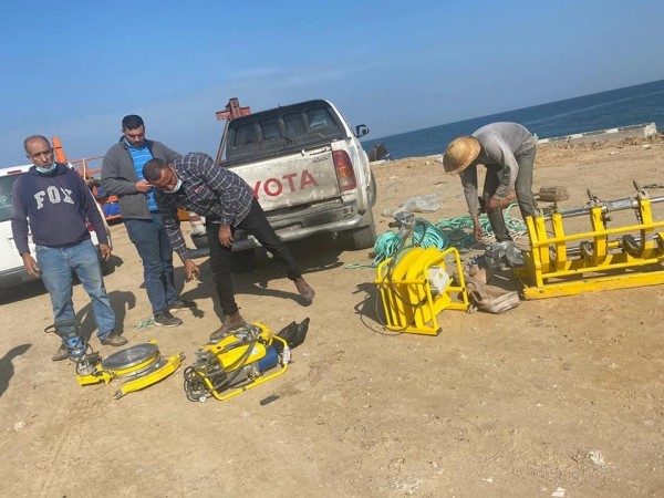 زراعة غزة تبدأ بمشروع تركيب الأقفاص البحرية