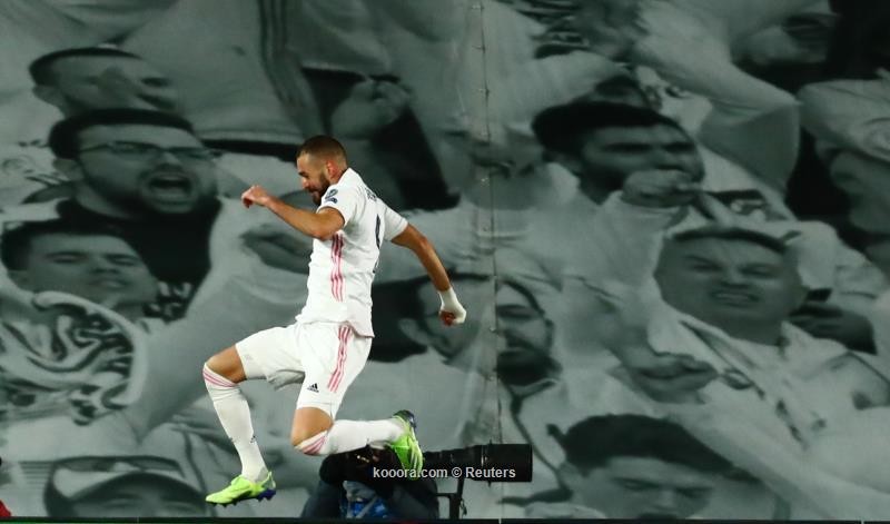 بالصور : ريال مدريد يحسم تاهله في الابطال بفوزه على بوروسيا مونشنجلادباخ بثنائية بن زيما