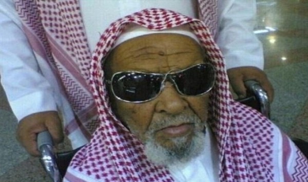 شاهدوا | وفاة أقدم مؤذن في السعودية عن 118 عاما