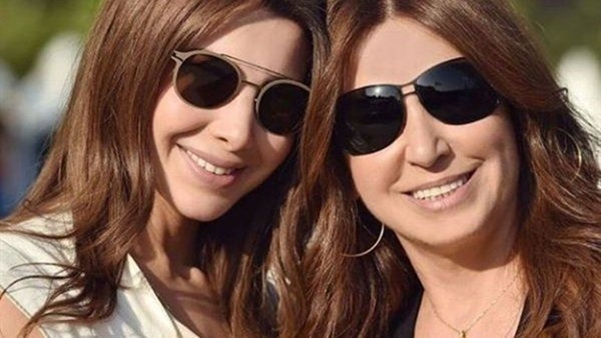 بالفيديو | النجمة اللبنانية "نانسي عجرم" تتحدث عن فخر والدتها بها وموقفاً طريفاً جمعهما في طفولتها