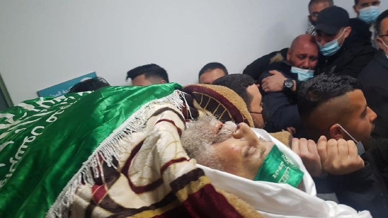 بدء تشييع جثمان القياديين في حماس عمر البرغوثي وعدنان أبو تبانة