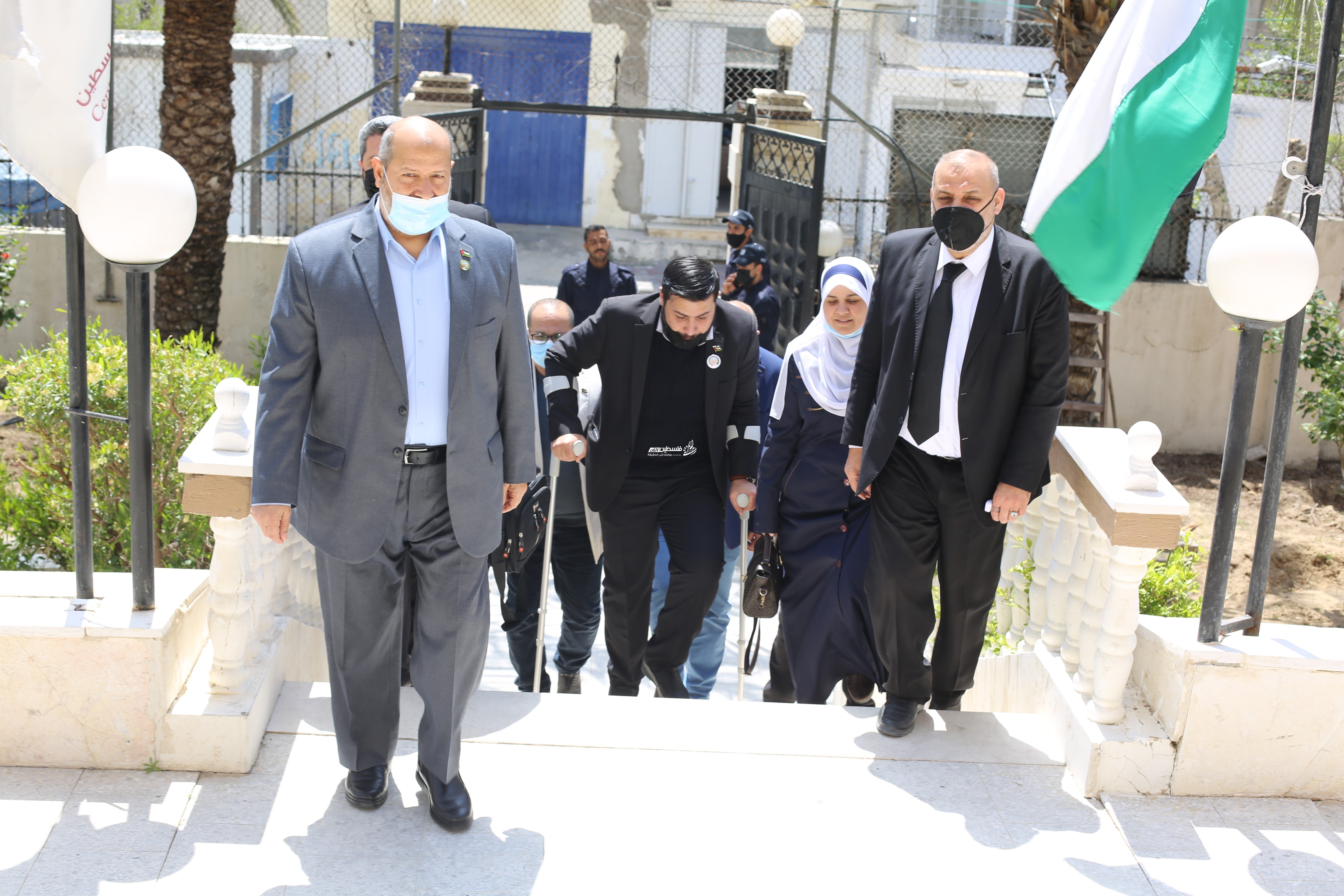 قائمة "القدس موعدنا" تنظم زيارة للجنة الانتخابات في غزة